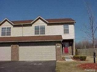 24345 Lathrup Blvd #28, Southfield, MI 48075