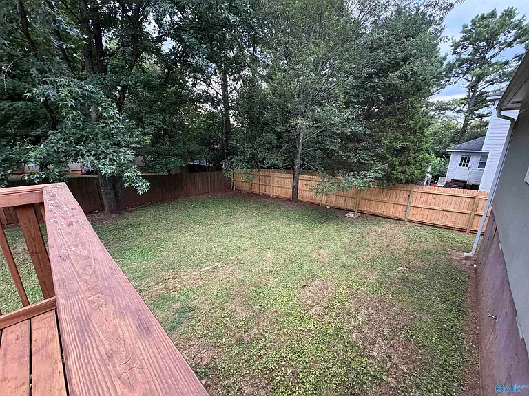 105 Sugarwood Ct — Photo 25
