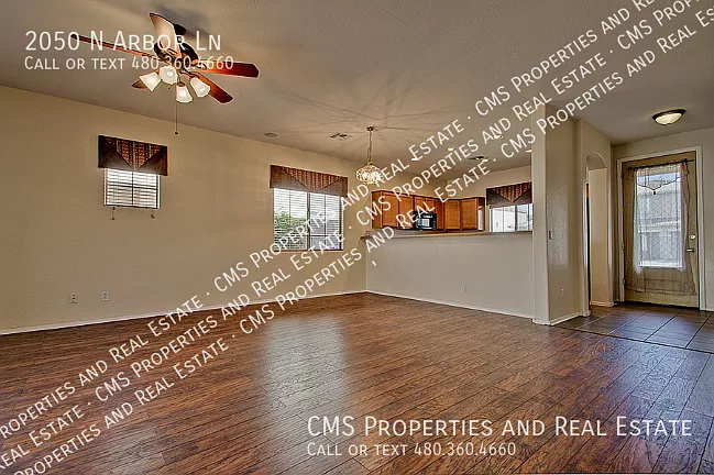 2050 N Arbor Ln — Photo 5