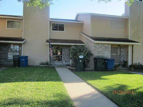 3rd image of 4929 Cedar Pass Dr APT B3