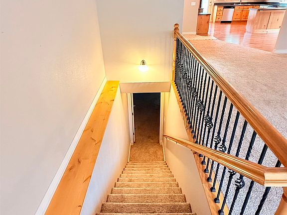 3rd image of 4737 Revere Rd
