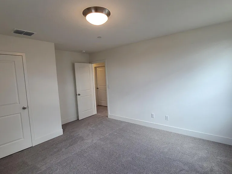 938 Pipit St — Photo 15