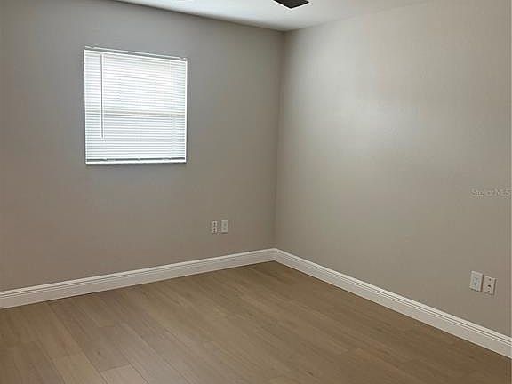 5th image of 7350 Landmark Dr