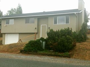 317 S Iowa Ave, East Wenatchee, WA 98802