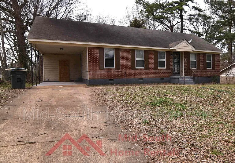 4271 Coventry Dr — Photo 1