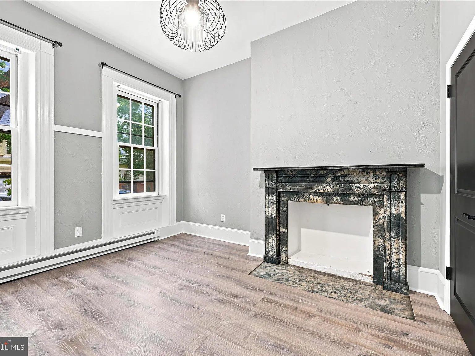 3 bed, 2000 sqft, $3,800 — Photo 2