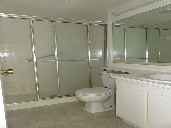 2nd image of 204 Foxtail Dr APT A2