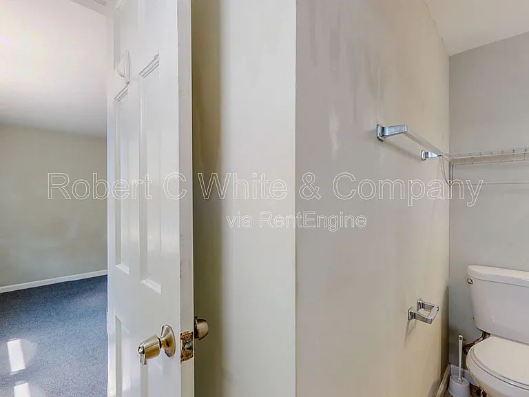677 Garfield Ave — Photo 10