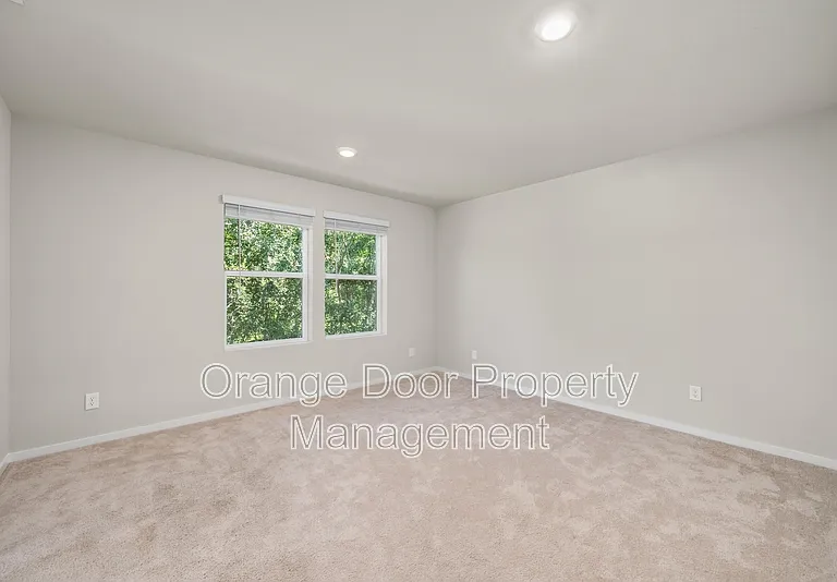 5611 151st Street Ct E — Photo 17
