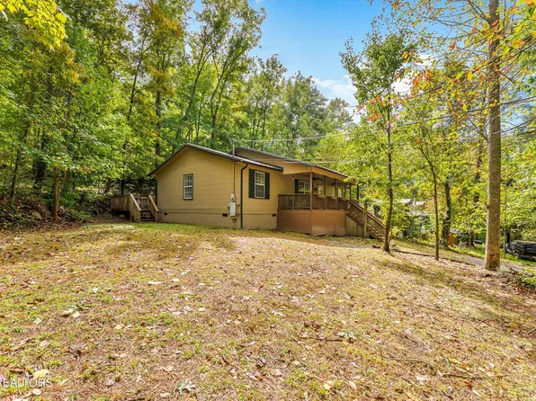 1408 Alpine Dr, Sevierville, TN 37876