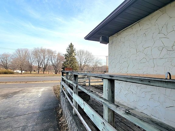 4th image of 2078 Diffley Rd