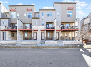 9160 E 52nd Dr, Denver, CO 80238