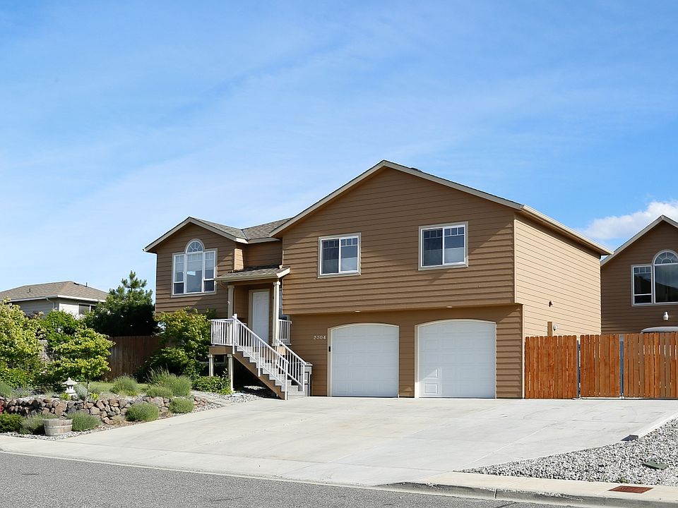 1st image of 2304 Prairie Dr