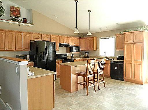 4th image of 1263 Erie Ct