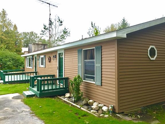 2nd image of 3745 Roseann Dr