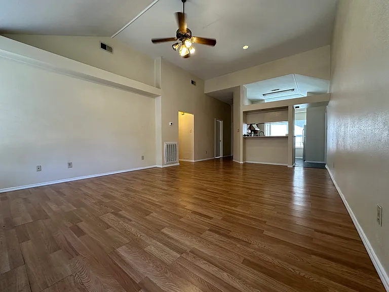 7605 Cornell Dr — Photo 5