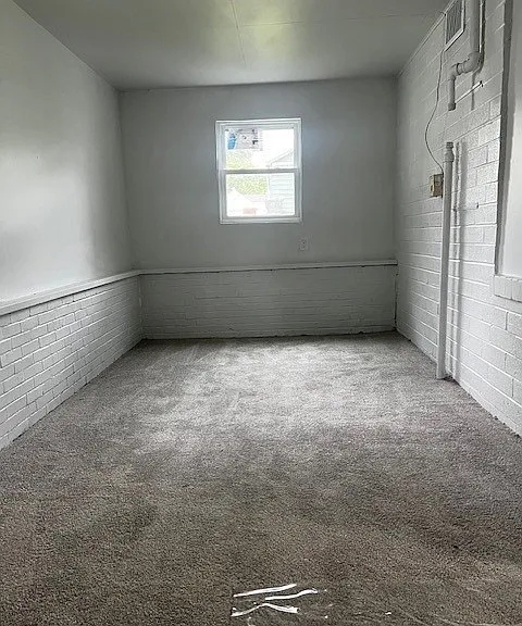 411 Wesley Ave — Photo 15