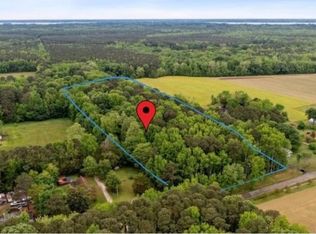 Glass Rd, Hayes, VA 23072