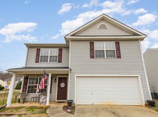 701 Overlook Rd, Lowell, NC 28098