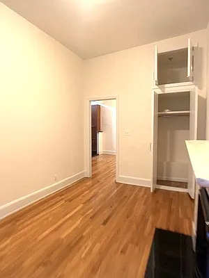 Rented by A Space Realty NY LLC | media 28