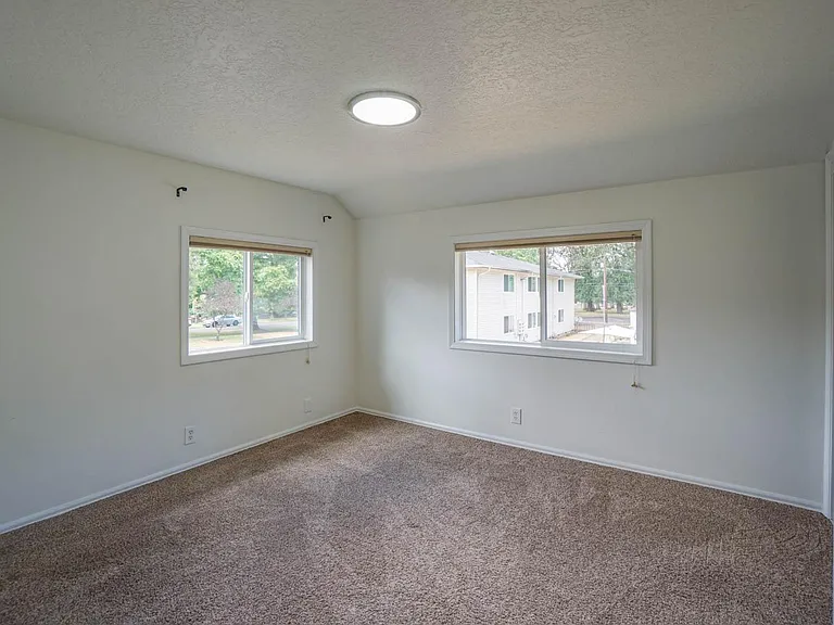 1655 Douglas St — Photo 26
