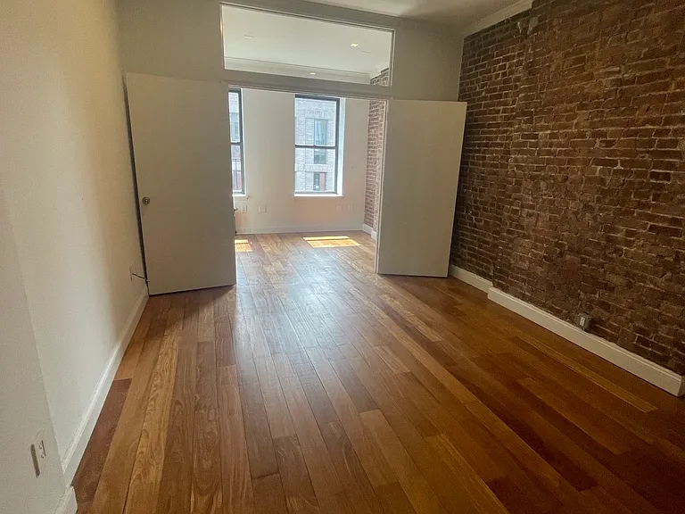 63 Clinton St #13 — Photo 10