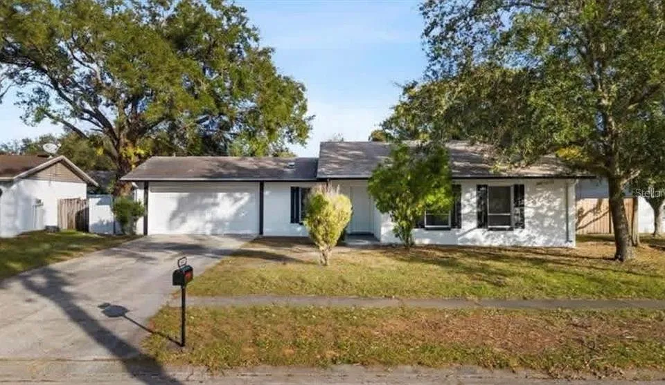 14915 Gentilly Pl