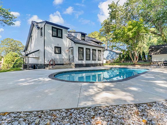 4th image of 1247 White Sands Dr