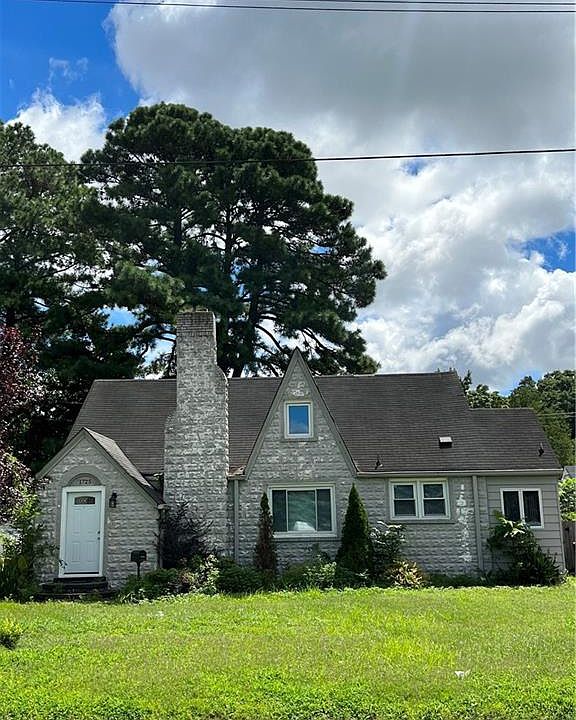 1st image of 1725 Chesapeake Dr