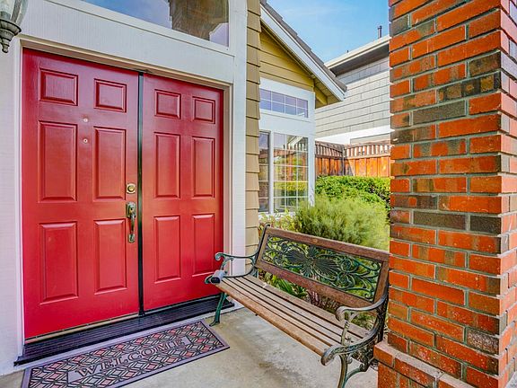 2nd image of 7786 Squirrel Creek Cir
