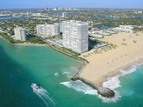 4th image of 1835 S Ocean Dr