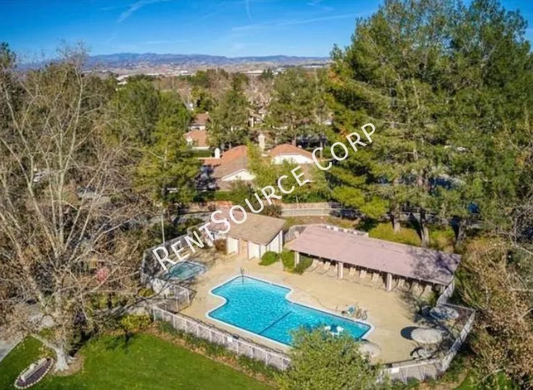 26102 Alejandro Dr — Photo 15