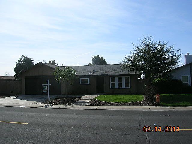 1st image of 378 Birchwood St
