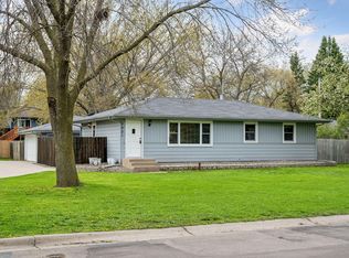 9831 Cottonwood Ln N, Maple Grove, MN 55369