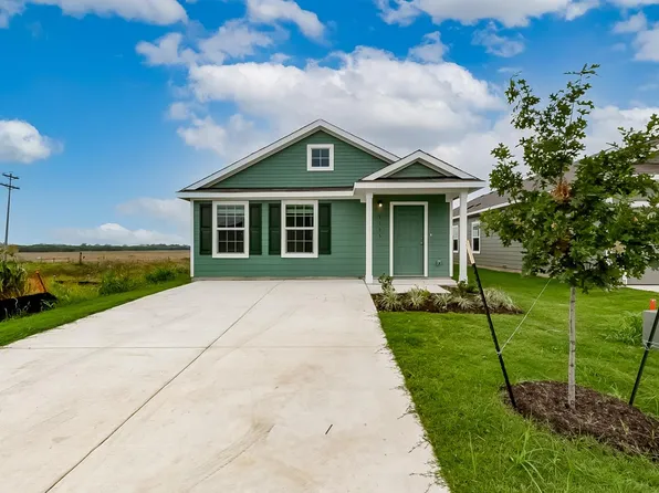 1105 Catfish Ln, Bastrop, TX 78602