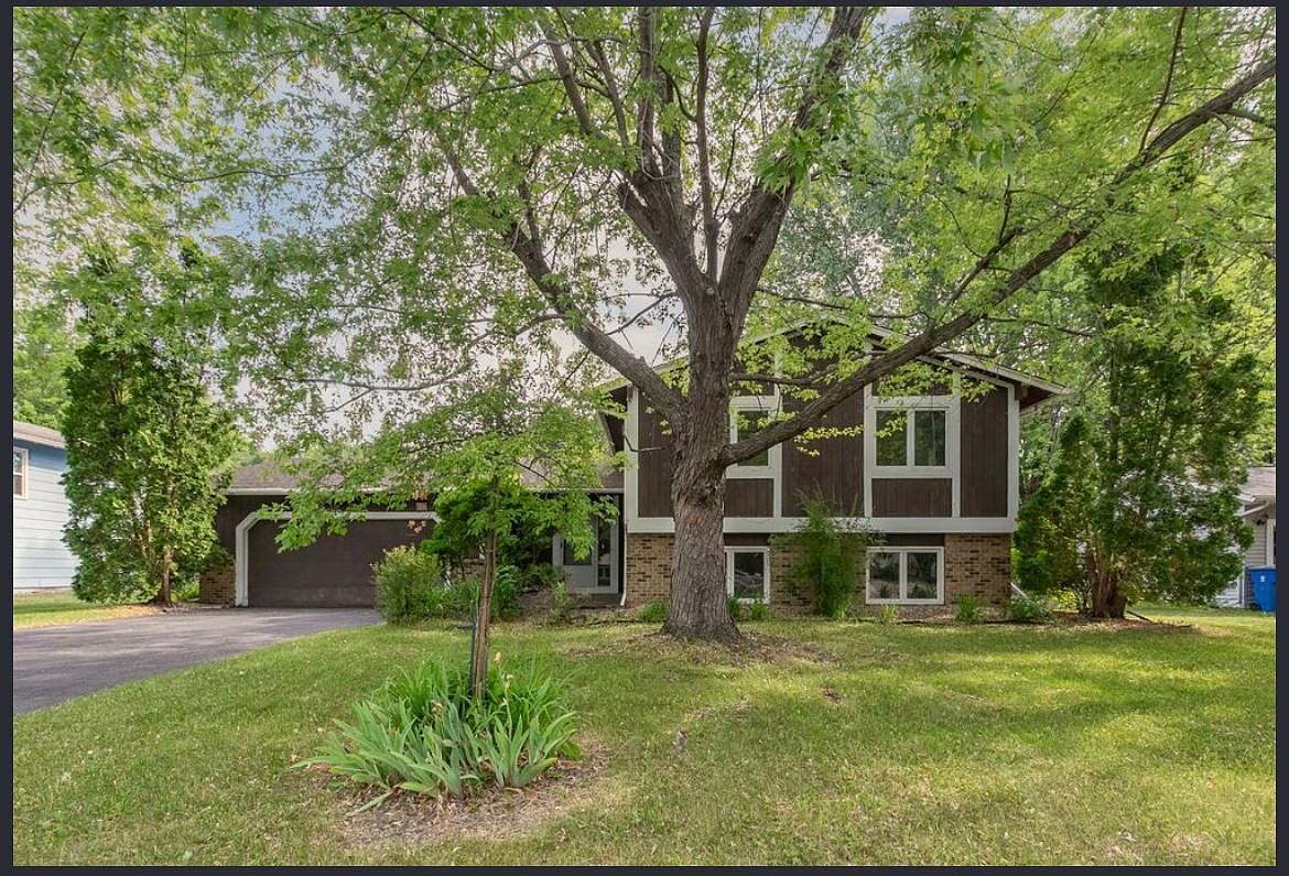 4333 Bear Path Trl, Saint Paul, MN 55122 | Zillow