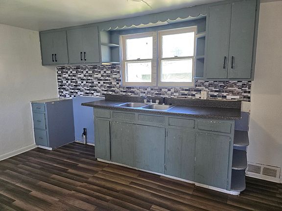 2nd image of 719 Obrien St