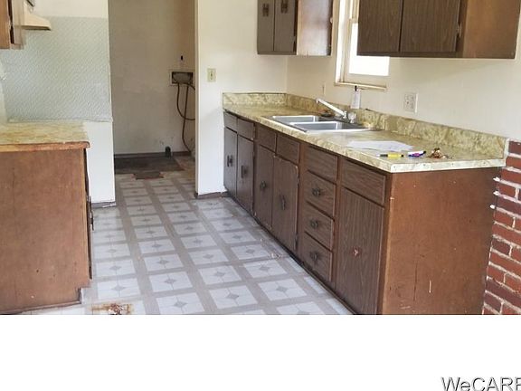 4th image of 949 E Vine St