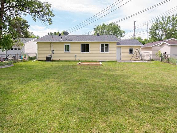 3rd image of 308 7th Ave E