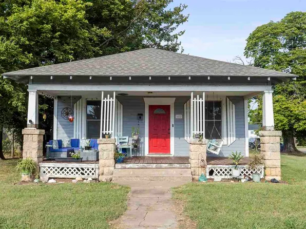 602 S 4th St, Ponca City, OK 74601