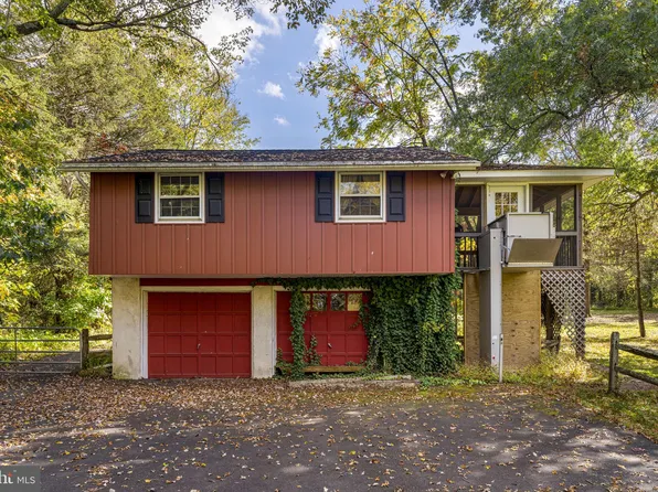 593 Hollow Horn Rd, Ottsville, PA 18942