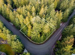 26 Buck Loop Rd, Sequim, WA 98382