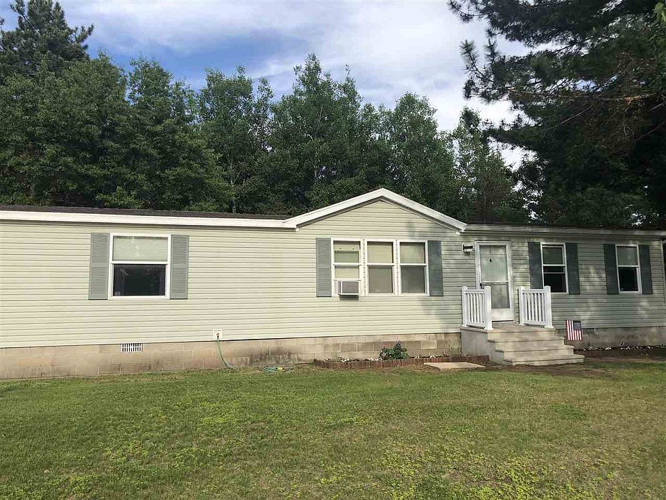1st image of 3 Pinewood Dr