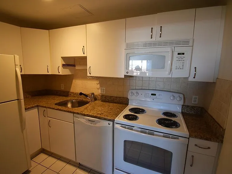950 Massachusetts Ave #617 — Photo 6