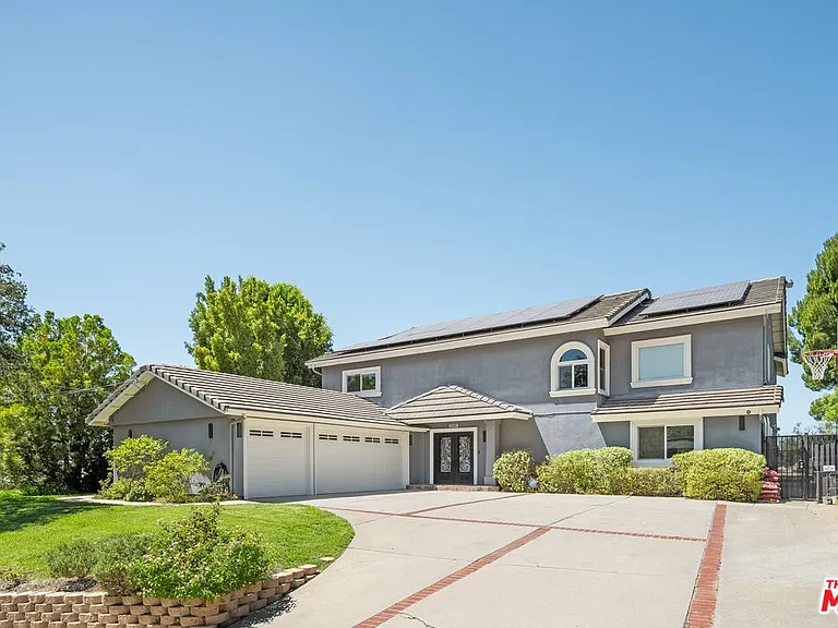 22405 Calipatria Dr — Photo 2