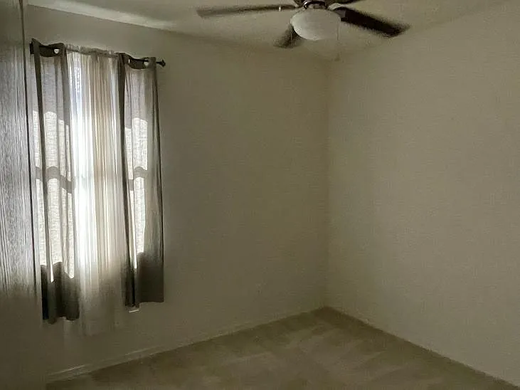 14592 W Dahlia Dr — Photo 11