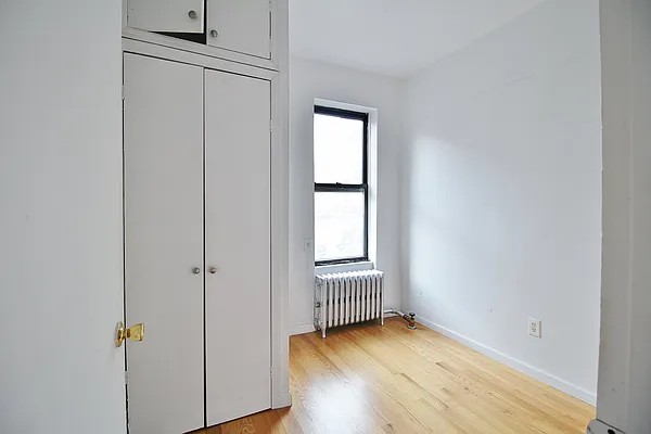 Rented by Julianna Realty Corp | media 16