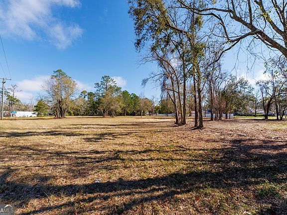 2nd image of 4696 Bemiss Rd