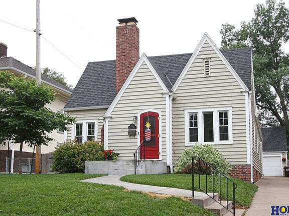 2nd image of 2411 Bradfield Dr