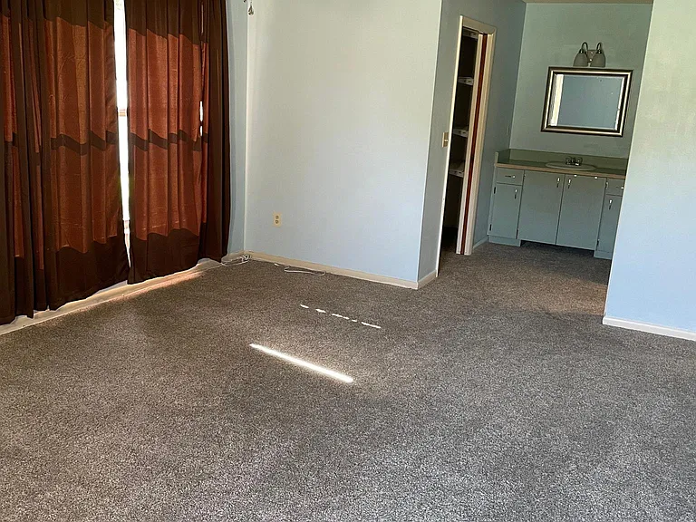1856 Guatemala Blvd — Photo 17
